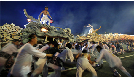菊池市の祭りの様子
